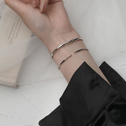 M�bius Sterling Silver Bracelet