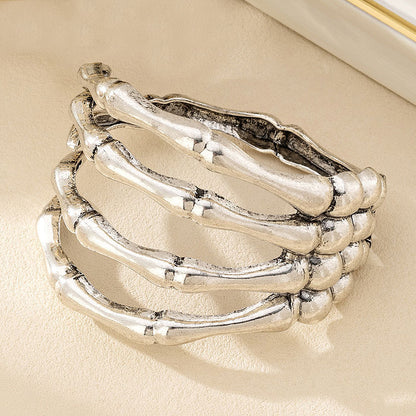 Vintage Skull Claw Spring Bracelet