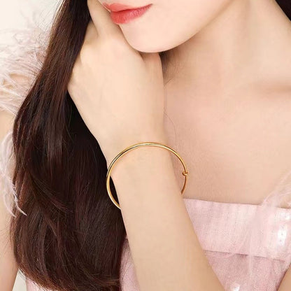 18K Gold Push Pull Bracelet