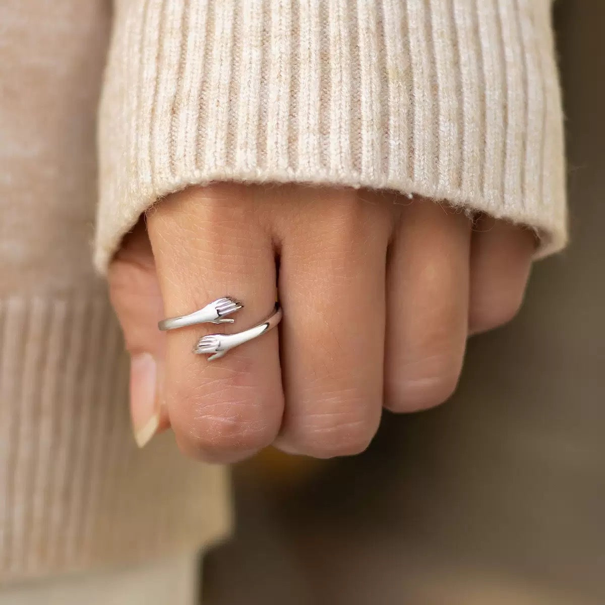 S925 Sterling Silver Embracing Hands Ring