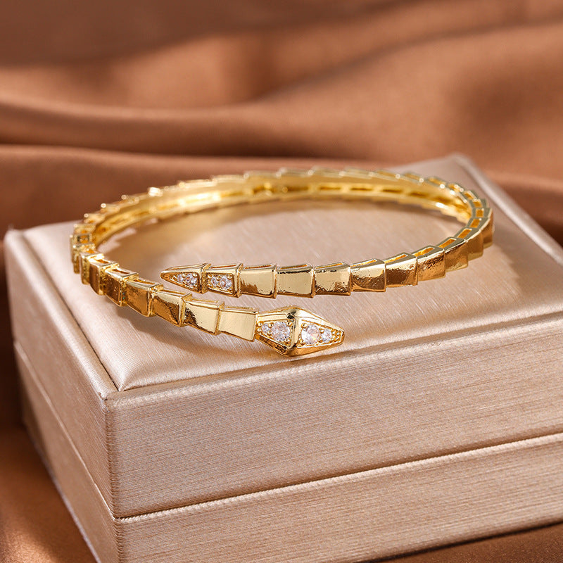 Double Circle Snake Bone Diamond Bracelet