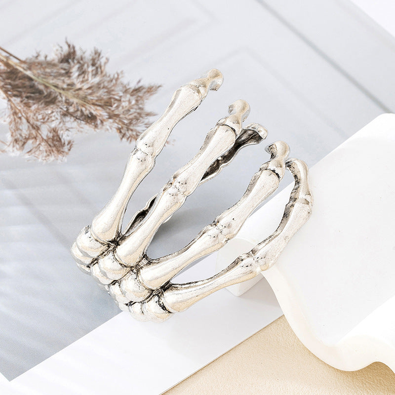 Vintage Skull Claw Spring Bracelet